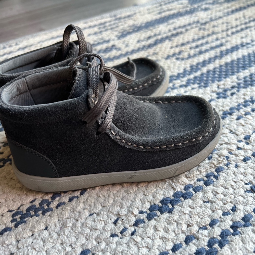 Stride Rite Black and Gray Kids Boots